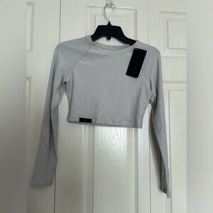 Alphalete Collective Long Sleeve Crop Tee - Cloud Grey - XS